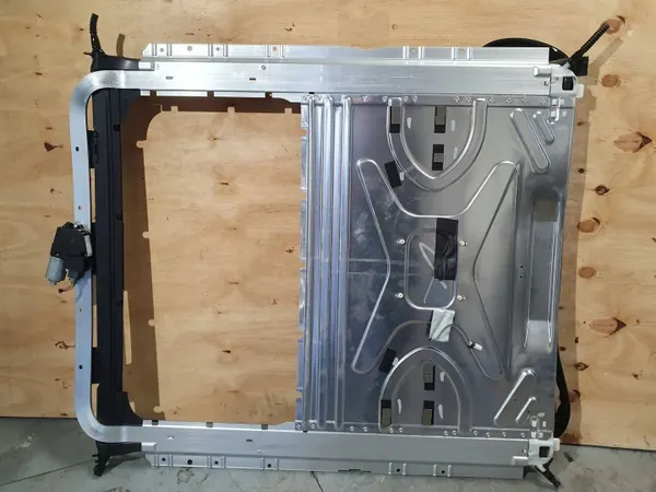 Teto solar Land Rover Range Rover L322 OEM 1727062C image 4