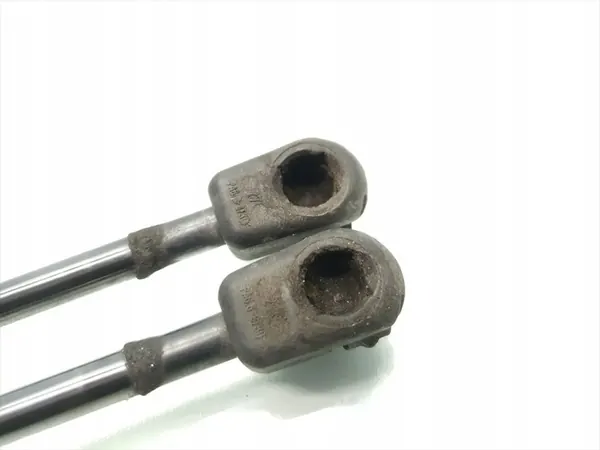 Vauxhall Astra Takaluukun Iskunvaimennin 2011 Estate image 4