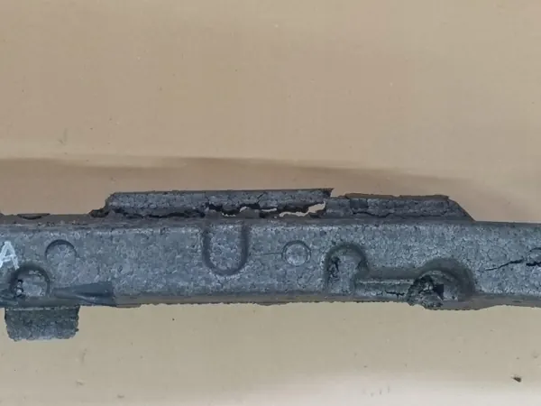 Stoßfänger-Absorber vorne OEM A2438802000 Mercedes EQA image 3