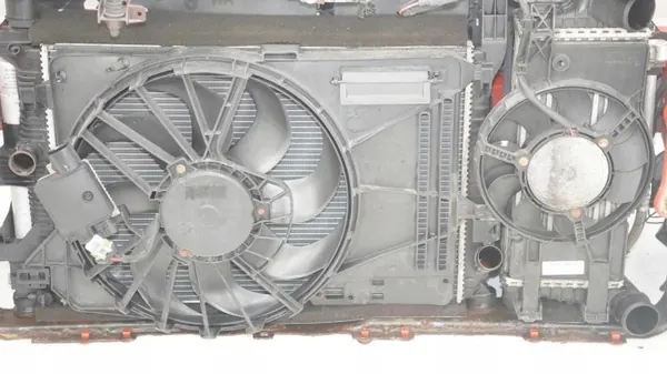 OEM 360208776 Etuhihna Ford Focus MK3 2010-2014 image 6