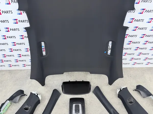 Mercedes A1186900800 Svart AMG Takhållare image 4
