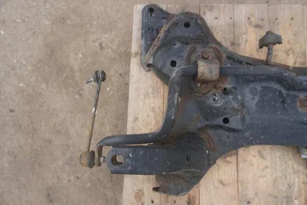 HYUNDAI i10 II Trave di Sospensione Anteriore 2015 62400B9000 image 3