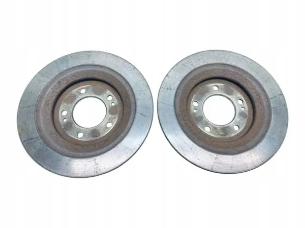 Hyundai Tucson Bakre bromsskiva OEM 58411N7000 image 4