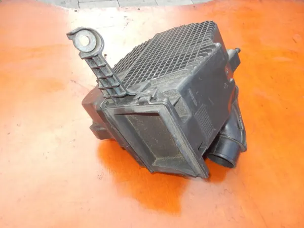 Luftfiltergehäuse OEM 165008308R für Renault Clio IV image 9