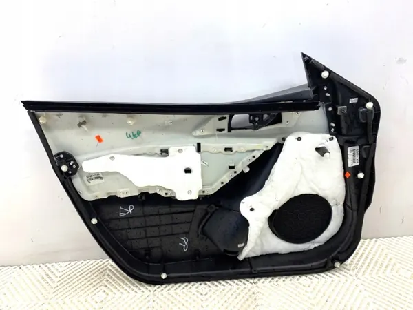 OEM LORK-2068-21156 Höger Framdörrsklädsel Mazda 3 BM image 3