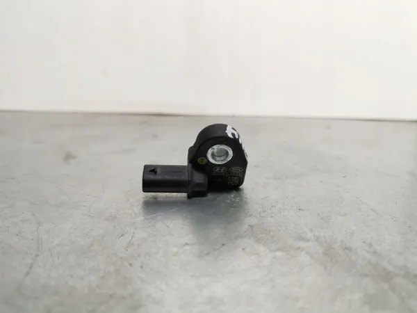 Sensor de airbag Hyundai Kona OEM FBZ7398 - Usado image 2