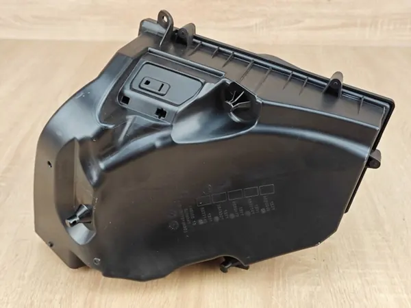 Luftfiltergehäuse OEM 8620945 für BMW 530i G30 G31 image 4