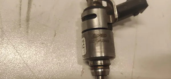 Inyector de combustible Hyundai 1.0 T-GDI OE 35310-03AC0 image 3