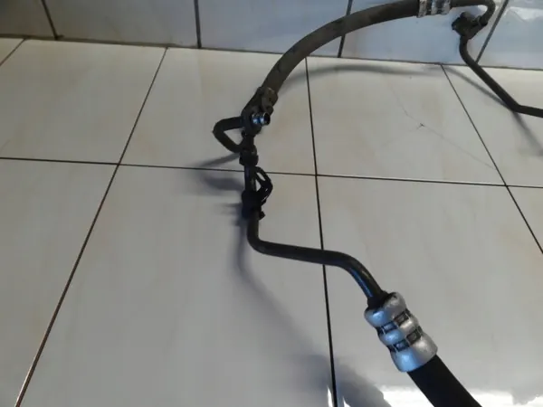 Servolenkungsschlauch Citroen Berlingo OEM 9659469880 image 3