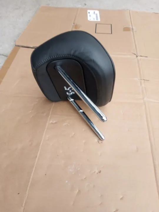 Audi S5 Päänoja OEM 8T0885973H Musta Nahka image 5