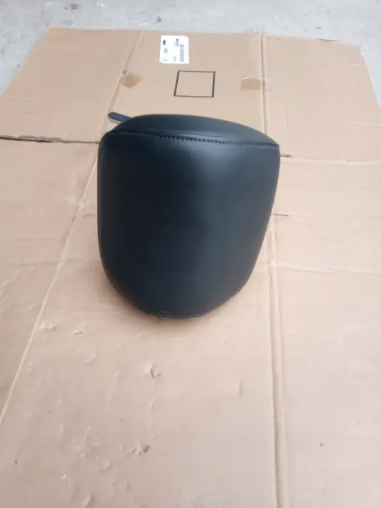 Audi S5 Päänoja OEM 8T0885973H Musta Nahka image 6