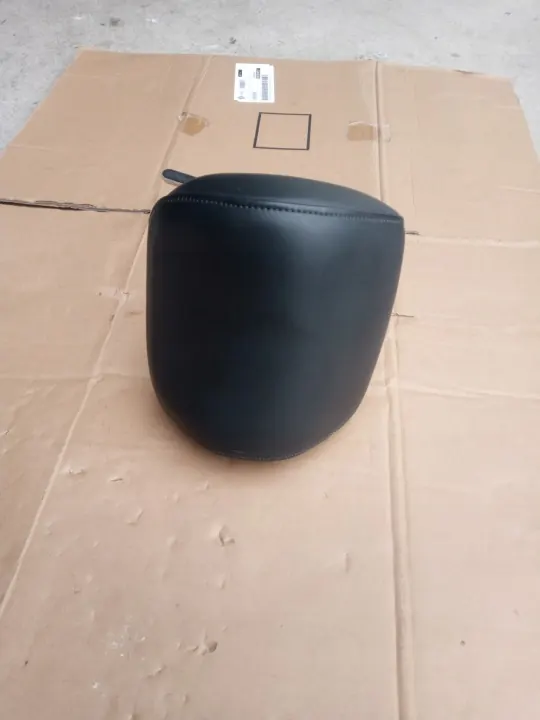 Audi S5 Päänoja OEM 8T0885973H Musta Nahka image 7