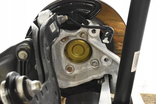 Bakre högra navknut A2473502200 Mercedes W177 2WD image 3