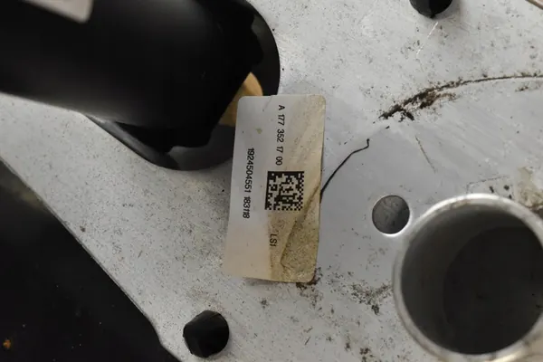 Bakre högra navknut A2473502200 Mercedes W177 2WD image 5