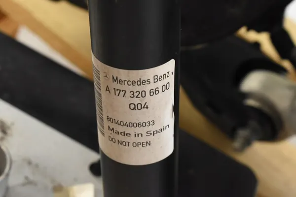 Bakre högra navknut A2473502200 Mercedes W177 2WD image 6