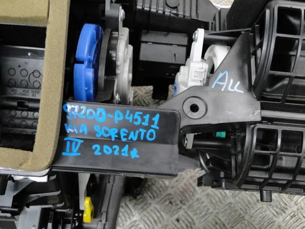 Kia Sorento IV lämmitysydin OEM 97200-P4511 image 6
