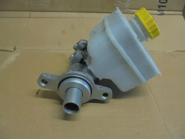 Rempomp met Reservoir Iveco Daily 35S/C 2006-2012 image 2