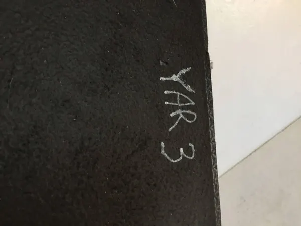 Toyota Yaris III achter kofferbakbodemplank OEM PÓŁKAy33 image 3