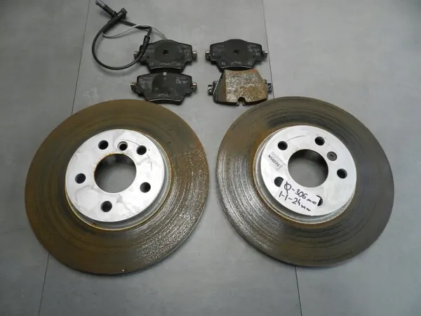 BMW OE 6799351 Etujarrutlevyt & Palat image 2