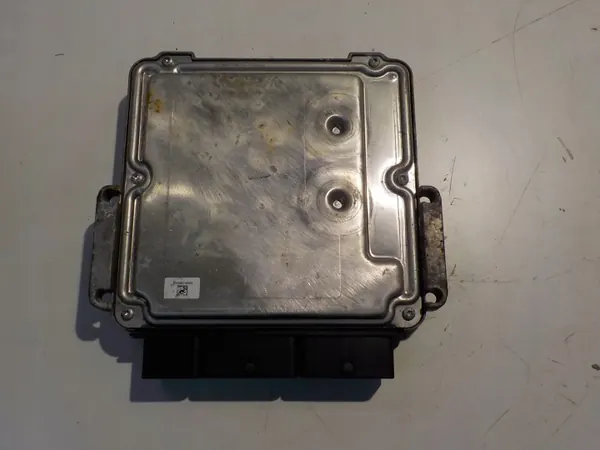 Renault Motorstyrenhet OEM 237103888R - Begagnad image 3