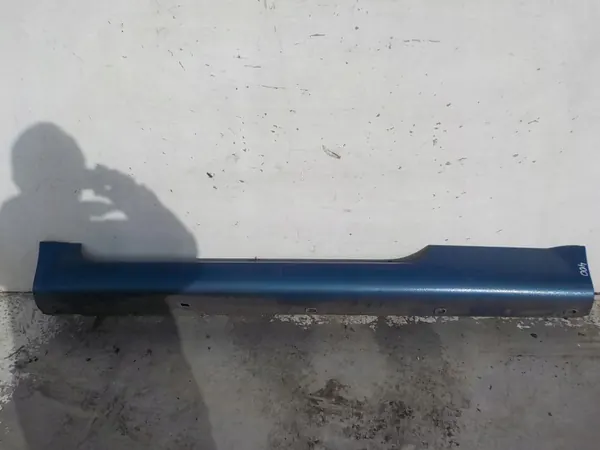 OEM 400 NAKŁADKA LEWA AUDI TT Couvre-bas de caisse image 2