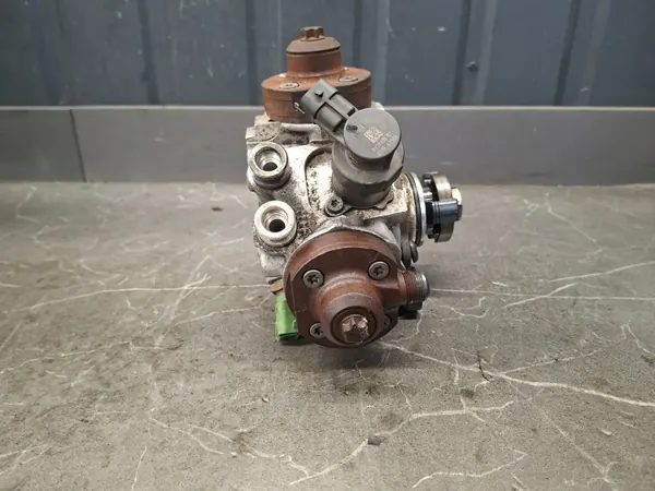 Pompe à injection Volvo OE 31272896 d'occasion image 4