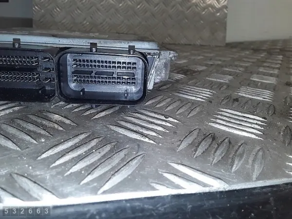 2011 VW Golf VI ECU 1.6 Diesel 03L906023MK image 4