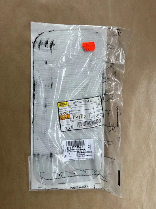 Isolation de porte OEM 3T0837834D - État utilisé image 2