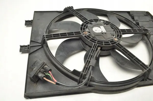 Ventilador de radiador usado OEM 6R0959455G image 3