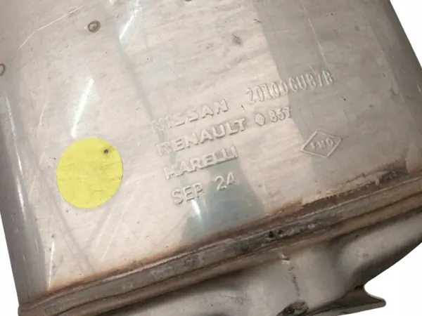Silencieux central OEM 201006UB7B 203004EA5A Nissan Qashqai image 4