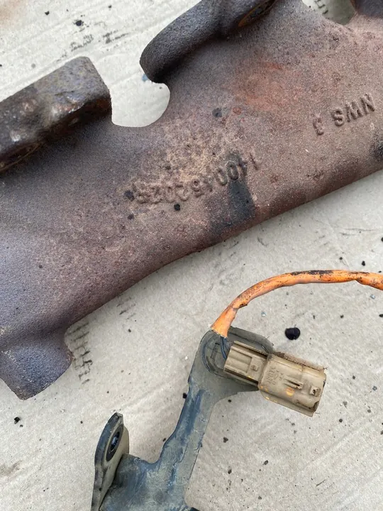 Coletor de escape Nissan Renault Trafic Vivaro 1.6 DCI image 2