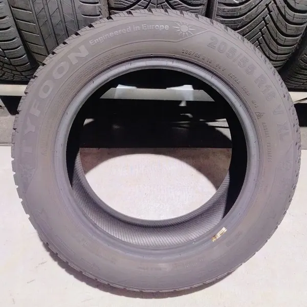 Tyfoon 4-Season 205/55R16 94V XL Allrounddäck image 3