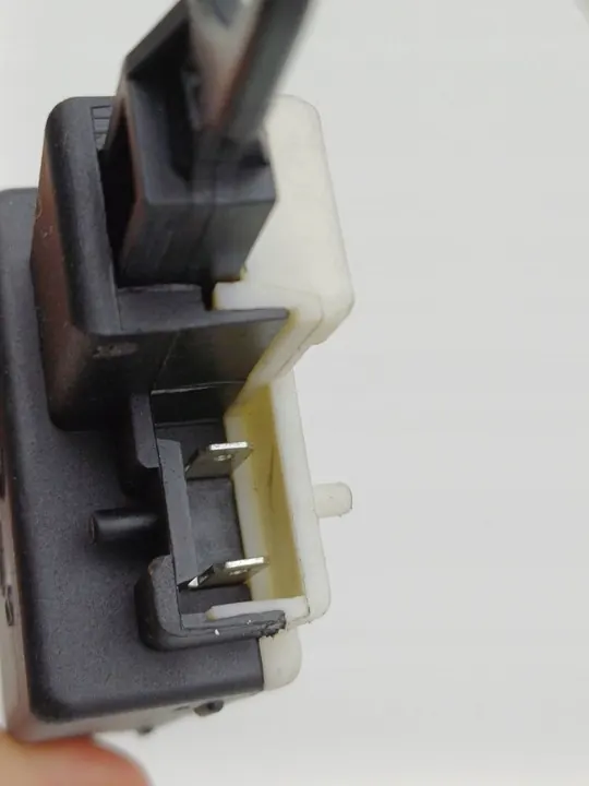 Bränsletanklucka aktuator Renault Laguna II 8200000966 / 97000037 image 3