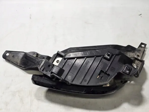 BMW G05 G06 Uitlaatbevestiging Rechts OEM 8078670 8074188 image 3