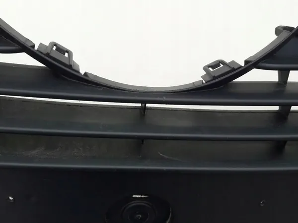 Griglia paraurti anteriore Yaris III P13 con finitura cromata image 4