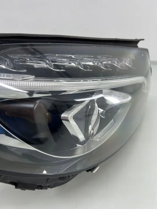 Rechter Koplamp Mercedes-Benz C W205 A2059064003 image 7