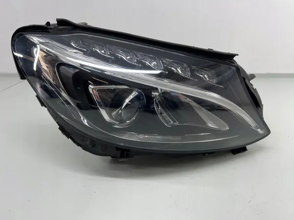 Rechter Koplamp Mercedes-Benz C W205 A2059064003 image 9