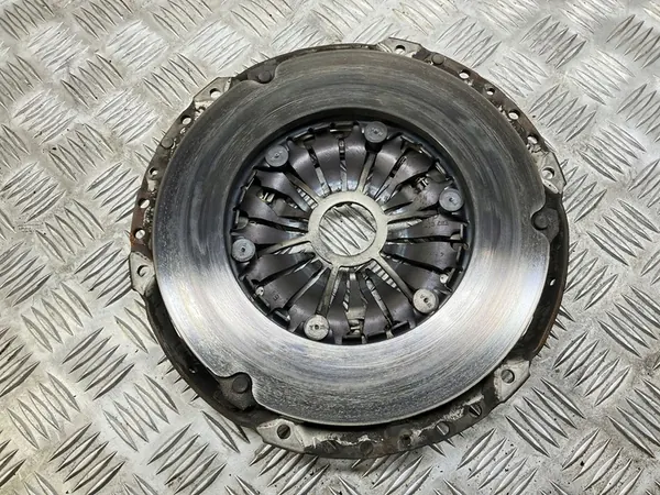 Conjunto de embreagem Audi TT TTS Mk2 2008 06F105266AC image 4