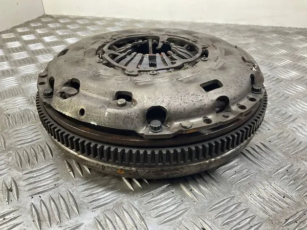 Conjunto de embreagem Audi TT TTS Mk2 2008 06F105266AC image 7