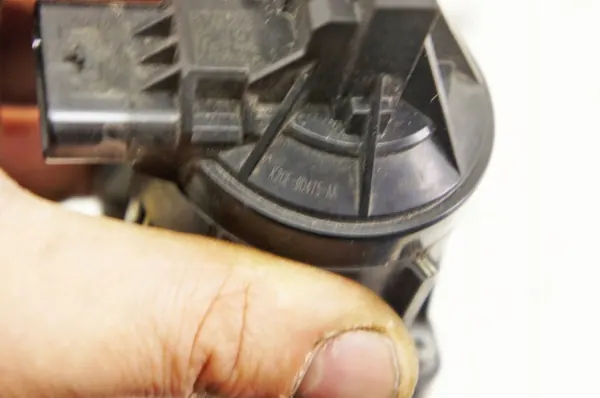 Électrovanne Ford Edge Mk2 2.0i OEM UI289 K2GE-9D475-AA image 6