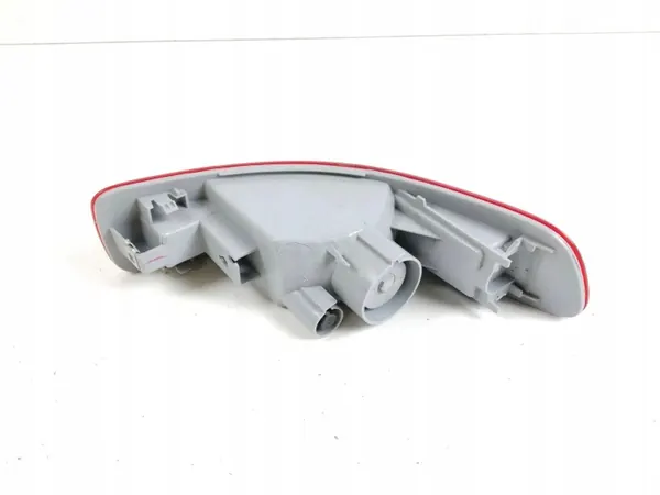 Luz trasera antiniebla Mitsubishi Outlander OEM E131812 image 3