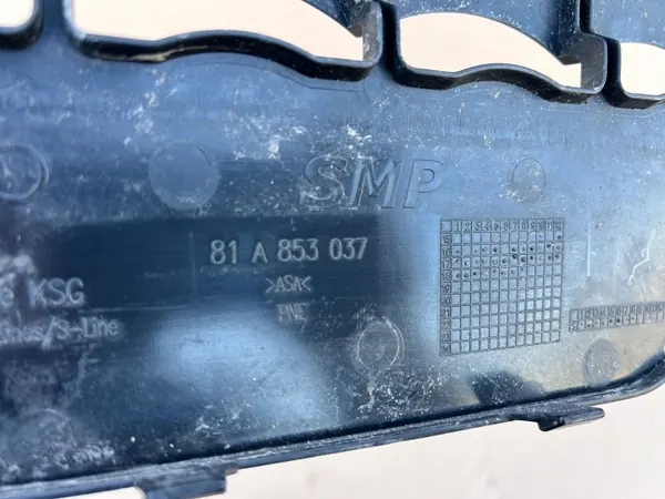 Audi Q2 2019 Framtill bältesskydd OEM 81A853037 image 3