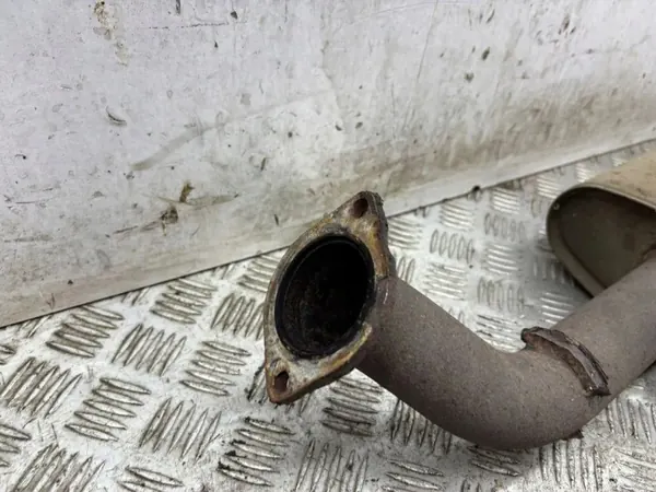 Chevrolet Trax 2013 Pakoputken vaimentin OEM 95200569 image 8