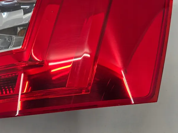 SKODA OCTAVIA III HB Lámpara Trasera Derecha 5E5945096A image 4