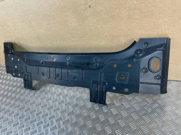 Panneau de renfort arrière OEM 32133493 pour Volvo V60 image 3