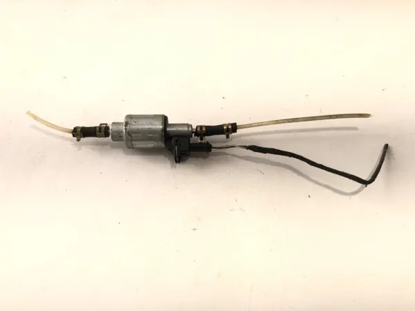 Webasto polttoainepumppu OEM LORK-885-541275 Volvo FH II image 3