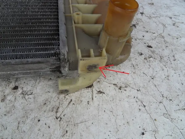 Radiador de agua Fiat 51723827 image 6