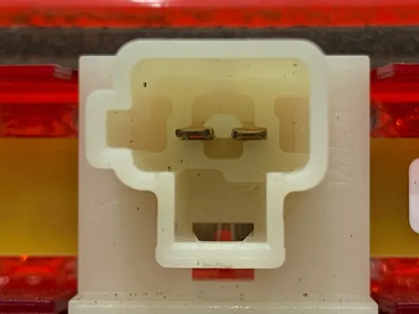 LÂMPADA DE FREIO TOYOTA YARIS III 81570-0D151 Hatchback image 4