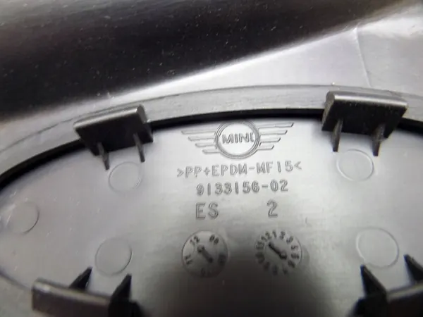 Mini Cooper R57 kofferbakrolbevestiging OEM 9132404 image 3