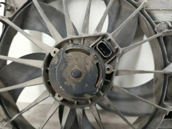 Radiatorventilator Dodge Caliber 2.0 CRD OEM 24041245 image 3